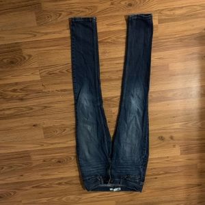 Levi’s 524 too super low skinny jeans size 3